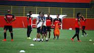 Imagem Com dois retornos, Vitória divulga relacionados para jogo contra sport