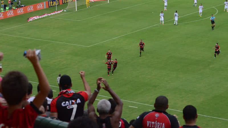 Imagem Veja os gols de Vitória 2x2 Atlético Paranaense