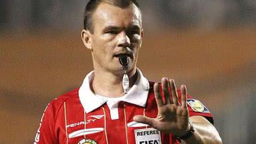 Imagem Leandro Pedro Vuaden comanda jogo Goiás x Vitória