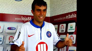 Imagem Regularizado, Wangler vestirá a camisa 40 no Bahia