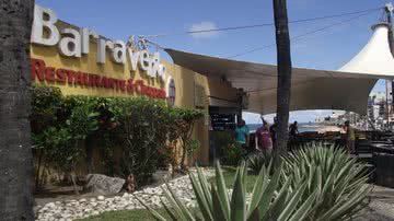 Imagem Bandidos bem vestidos e armados assaltam o restaurante Barravento