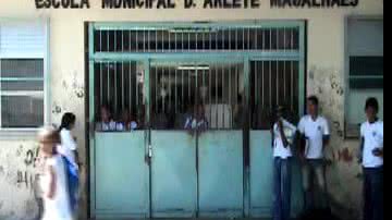 Imagem Criança é eletrocutada em alambrado de escola municipal