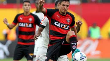 Imagem Meia que rescindiu contrato com o Vitória vai disputar a Série B do Brasileirão