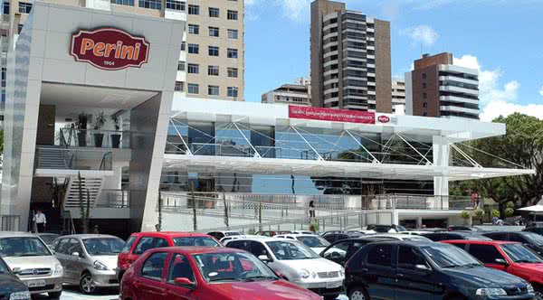 Imagem Perini é multada por armazenar alimentos vencidos