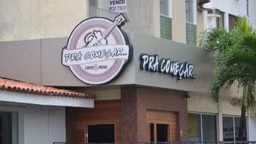 Imagem  Pau-quebra no Pra Começar, cadeiras voam e garçom é agredido