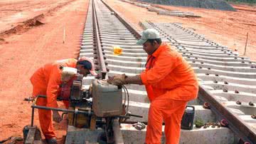 Imagem Alto orçamento e atraso caracterizam ferrovia baiana 