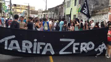 Imagem 2 de Julho: grupos de manifestantes já podem ser vistos