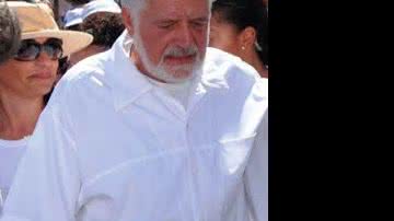 Imagem 2 de Julho: Wagner reconhece que nem todos baianos estão bem assistidos