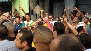 Imagem 2 de Julho: aliados de Neto tentam abafar vaias