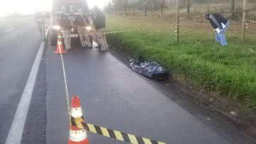 Imagem Homem usa drogas, surta, corre em direção a BR-324 e morre atropelado