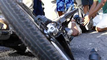 Imagem Motociclista morre em grave acidente no subúrbio