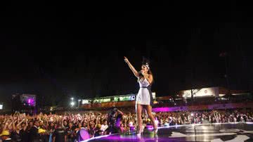 Imagem Ivete volta a NY para DVD de Laura Pausini