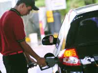 Imagem Gasolina pressiona a inflação, que teve alta de 0,75% na segunda prévia de dezem