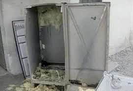 Imagem Mulher é flagrada com meio quilo de cocaína atrás da geladeira