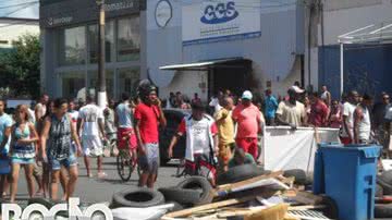 Imagem Manifestantes bloqueiam estradas federais em 4 cidades da BA