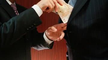 Imagem Entra em vigor quarta-feira (29), Lei que pune empresas envolvidas com corrupção