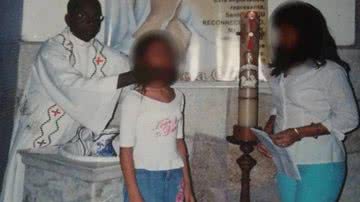 Imagem Jovem diz que padre mantinha relaï¿½ï¿½es sexuais com outras garotas da parï¿½qu