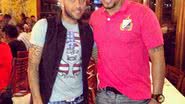 Imagem Naldo tieta Daniel Alves em churrascaria do Rio