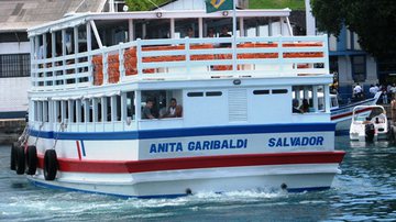 Imagem Mau tempo força parada da travessia Salvador-Mar Grande