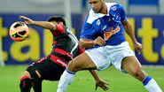 Imagem Vitória encara líder Cruzeiro na volta ao Brasileirão