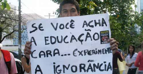 Imagem Professores da rede particular entram em greve