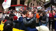 Imagem RS: ato contra Feliciano tem beijo gay