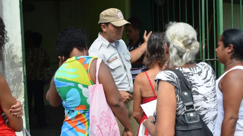 Imagem Beneficiários do Bolsa Família fazem manifestação após fim de senhas