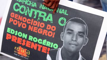 Imagem Marcha protesta contra genocídio do povo negro nos Aflitos