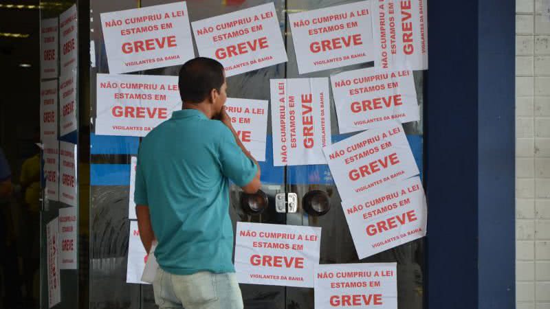 Imagem Vigilantes entram em greve hoje. Bancos estão fechados