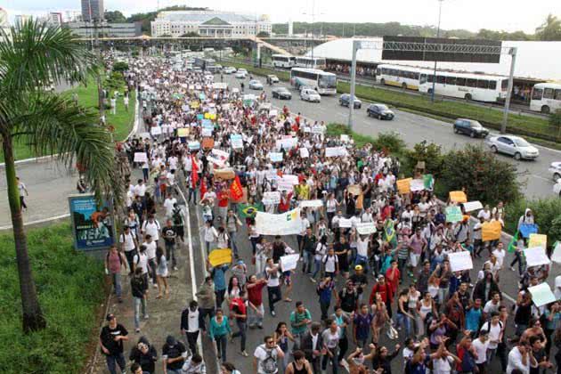 Imagem MPL Salvador decide hoje se participará de greve geral na próxima quinta