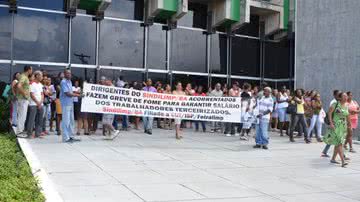 Imagem Sefaz garante pagamento aos servidores da limpeza