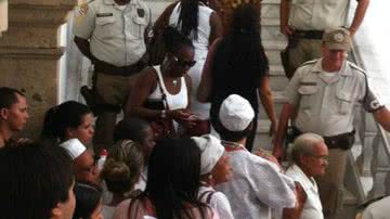 Imagem Pais e mães de Santo protestam na Câmara de Salvador contra Marcell Moraes