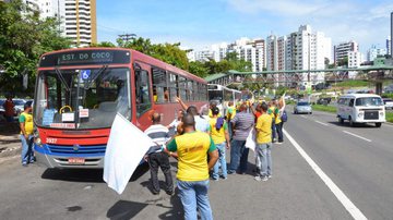 Imagem Rodoviários protestam contra plano de saúde na Avenida ACM