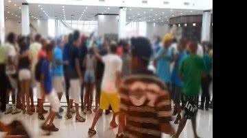 Imagem Jovens de Feira de Santana marcam rolezinho. Deputado critica criminalização