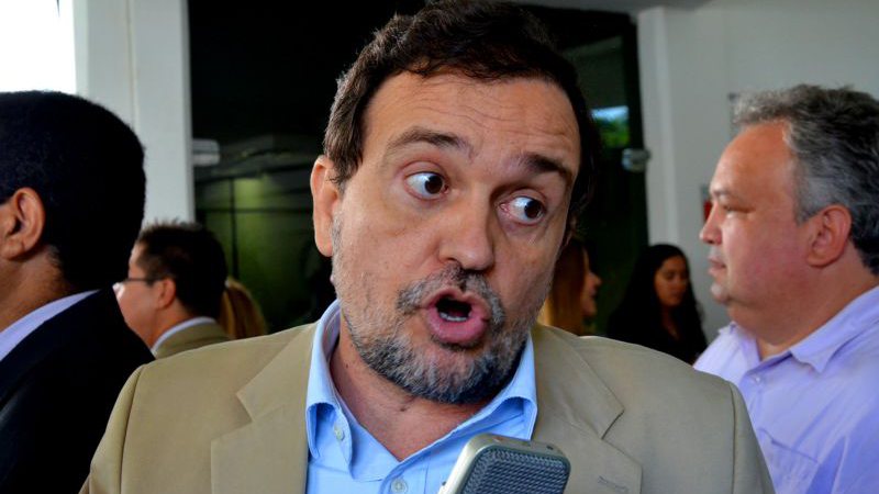 Imagem “Não vamos comer pilha”, diz Pinheiro sobre disputa em 2014
