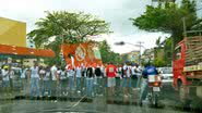 Imagem Estudantes fecham rua do Rio Vermelho