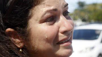 Imagem Kátia Vargas volta a trabalhar e mãe de irmãos mortos desabafa