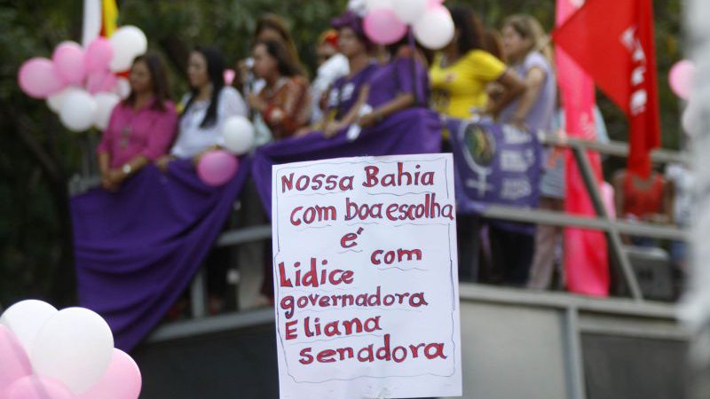 Imagem Ano eleitoral: &#039;políticos&#039; lideram Marcha de Mulheres contra violência