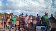 Imagem Trabalhadores fazem manifestação na Pinto de Aguiar
