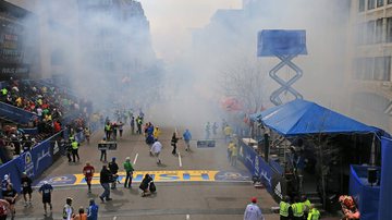 Imagem  Explosões deixam mortos e feridos na chegada da Maratona de Boston