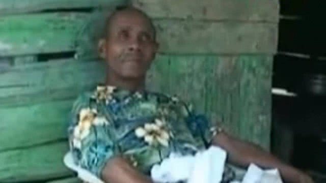 Imagem Bêbado, homem desmaia e acorda sem o pênis