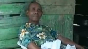 Imagem Bêbado, homem desmaia e acorda sem o pênis