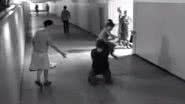 Imagem Vídeo: homem tenta roubar celular de adolescente e leva surra da vítima