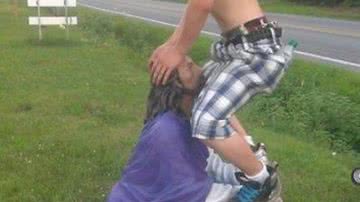 Imagem Adolescente simula sexo oral com imagem de Jesus e poderá ser preso