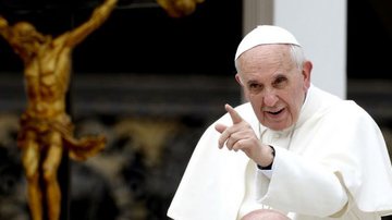 Imagem Papa Francisco critica hipocrisia dos religiosos que &quot;vivem como ricos&quot