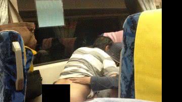 Imagem Casal é flagrado fazendo sexo dentro de trem