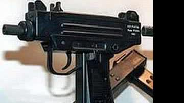 Imagem Menina de nove anos mata instrutor de tiro com uma submetralhadora