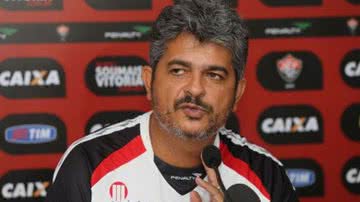 Imagem Ney Franco lamenta gol no fim e elogia postura da equipe: tivemos oportunidades