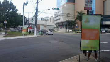 Imagem Sucom apreende 12 placas publicitárias irregulares na Av. ACM