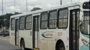 Imagem Passageira é baleada dentro de ônibus em Salvador